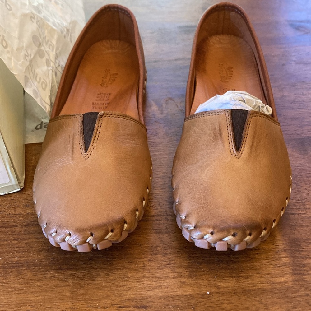 Brand new Spring Step kathaleta